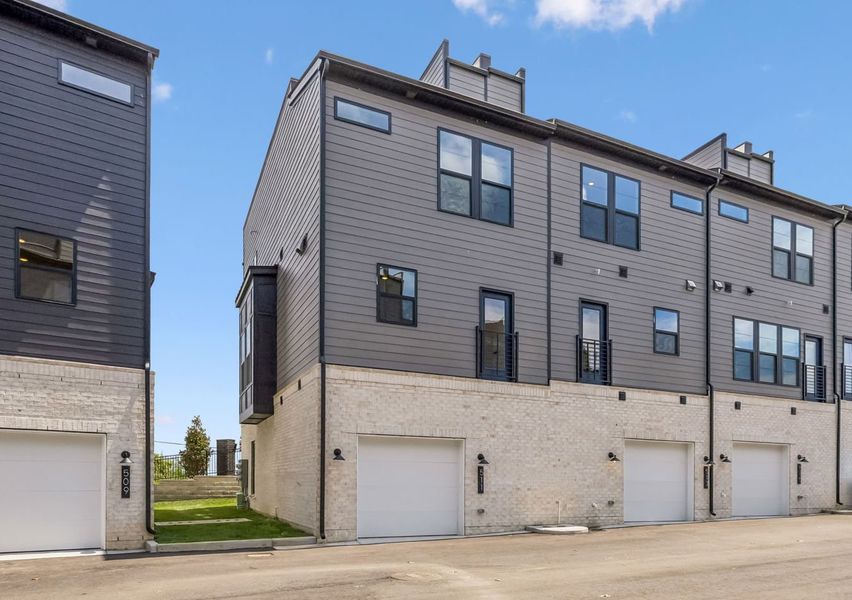 Condo located in Nashville, TN showcasing its design and architecture (Image 5).