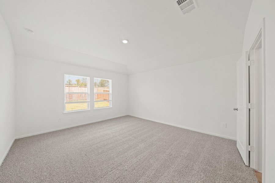 Spacious, unfurnished interior of a new home in Harrington Trails at The Canopies, Splendora (Image 11). Spacious, unfurnished interior of a new home in Harrington Trails at The Canopies, Splendora (Image 11).