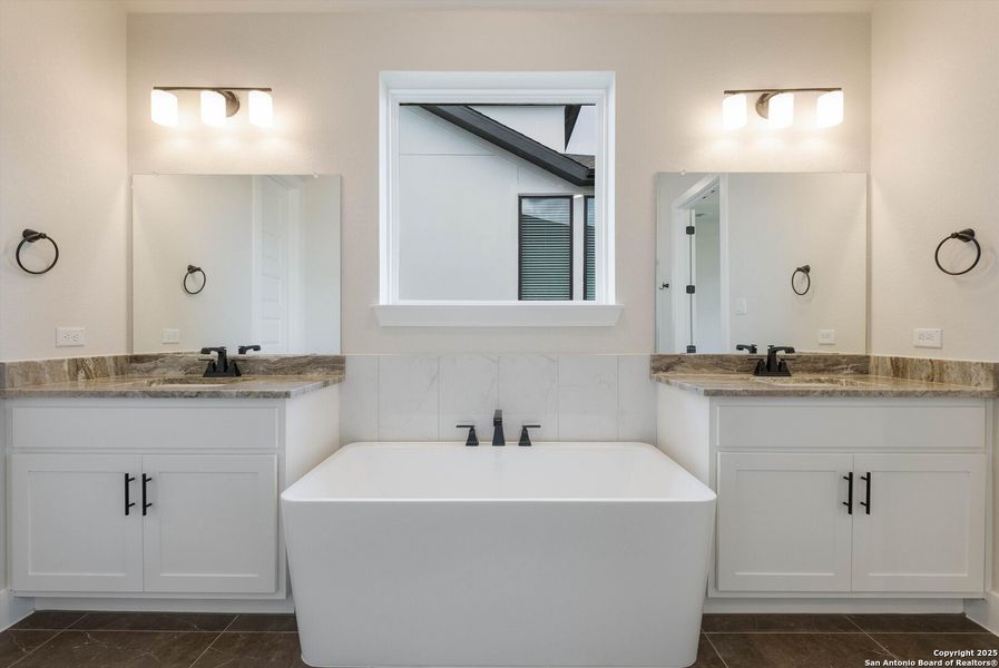 Furnished interior view inside a new home in Esperanza, Boerne (Image 7).