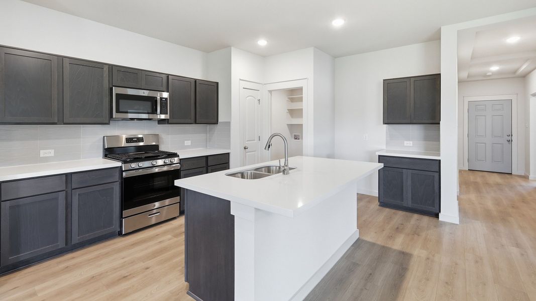 Furnished interior view inside a new home in Morningside, Farmersville (Image 20).
