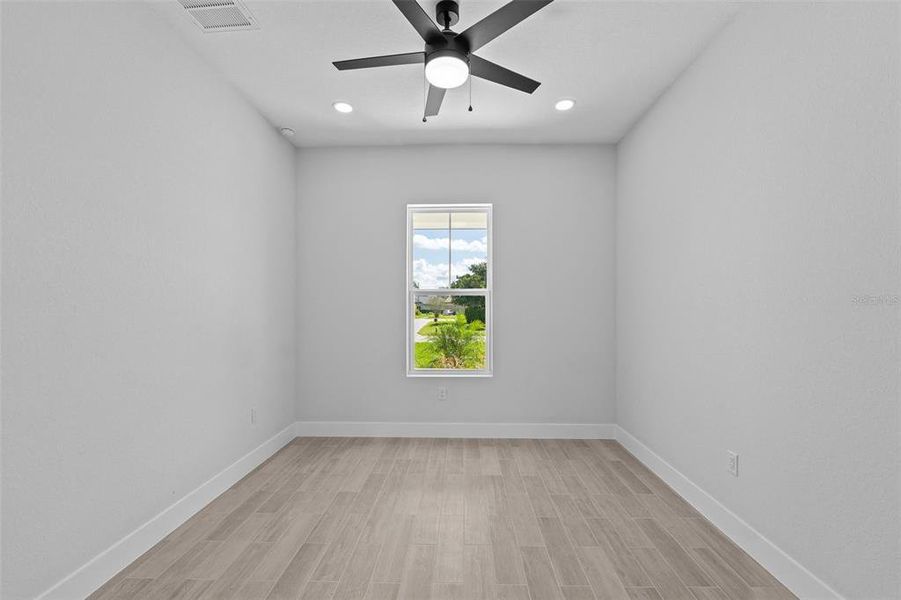 Spacious, unfurnished interior of a new home in , Winter Haven (Image 20).