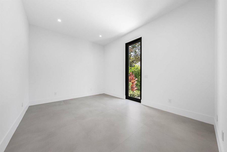 Spacious, unfurnished interior of a new home in , Jupiter (Image 55).