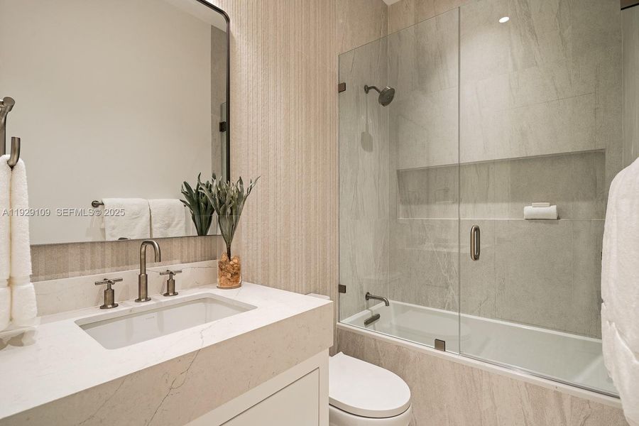 Downstair's Staff Bath