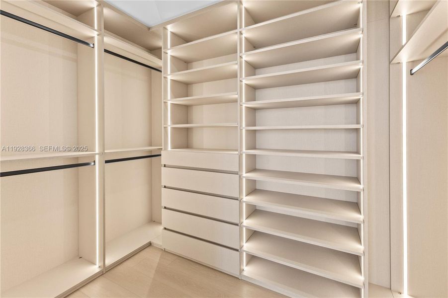 Image 33 of a home in . Image 33 of a home in .