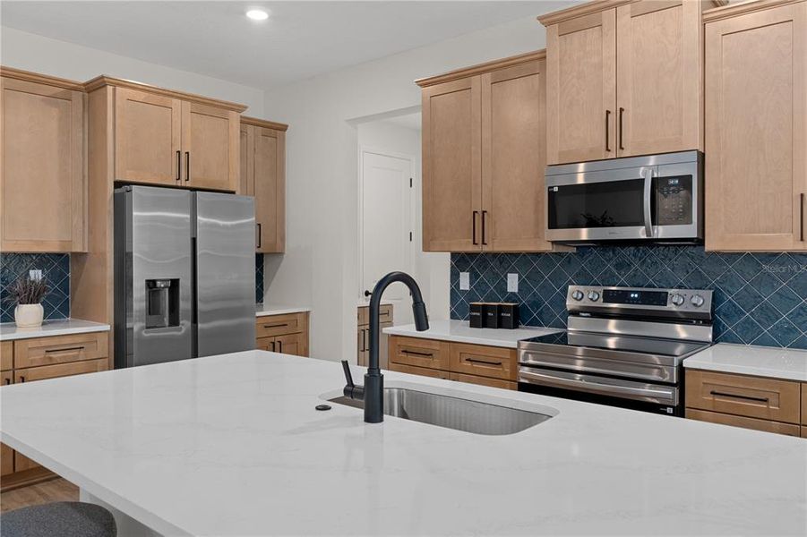 Furnished interior view inside a new home in , Dunnellon (Image 10).