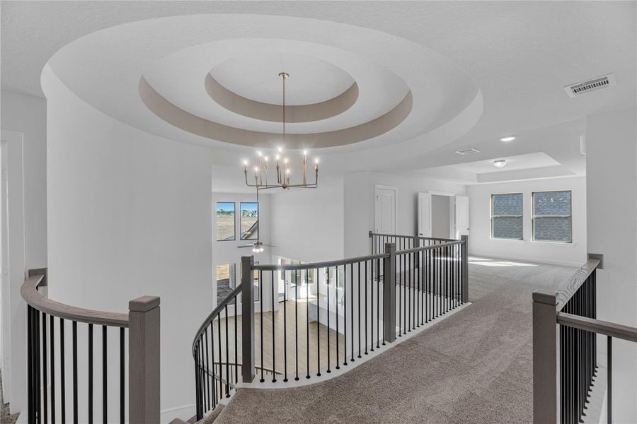 Representative image. Features, selections and colors may vary.