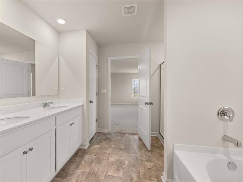 Image 61 of a home in Northwoods at Mirror Lake.