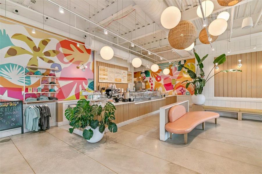 Community amenities in , Venice (Image 61).