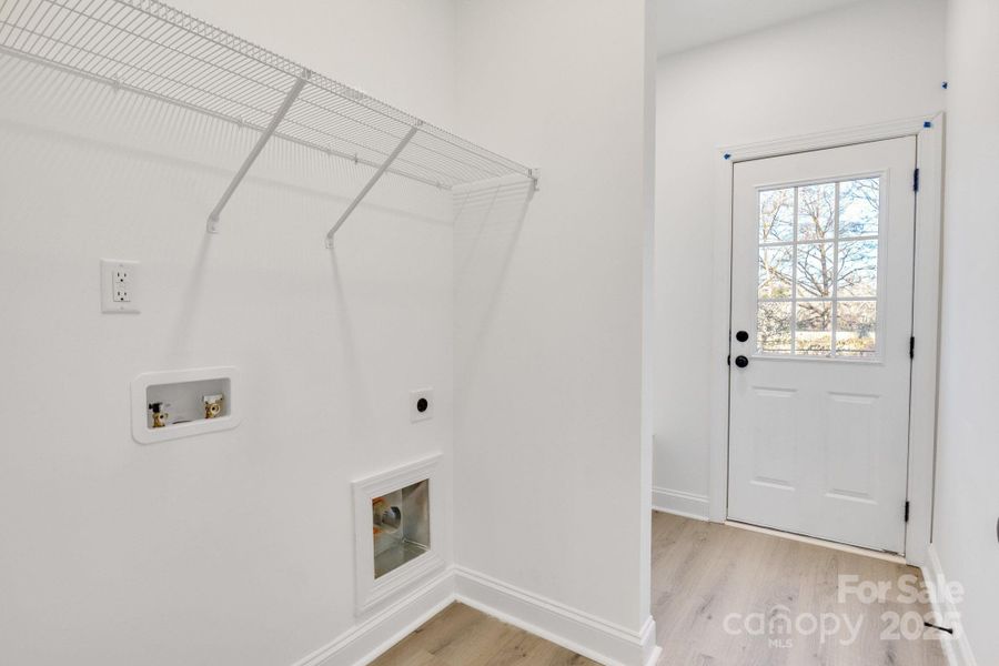 Mud Room with Laundry