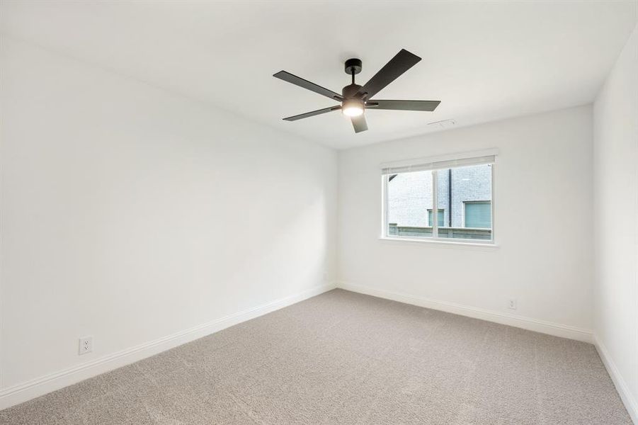 Spacious, unfurnished interior of a new home in Union Park Classic 60, Little Elm (Image 20). Spacious, unfurnished interior of a new home in Union Park Classic 60, Little Elm (Image 20).