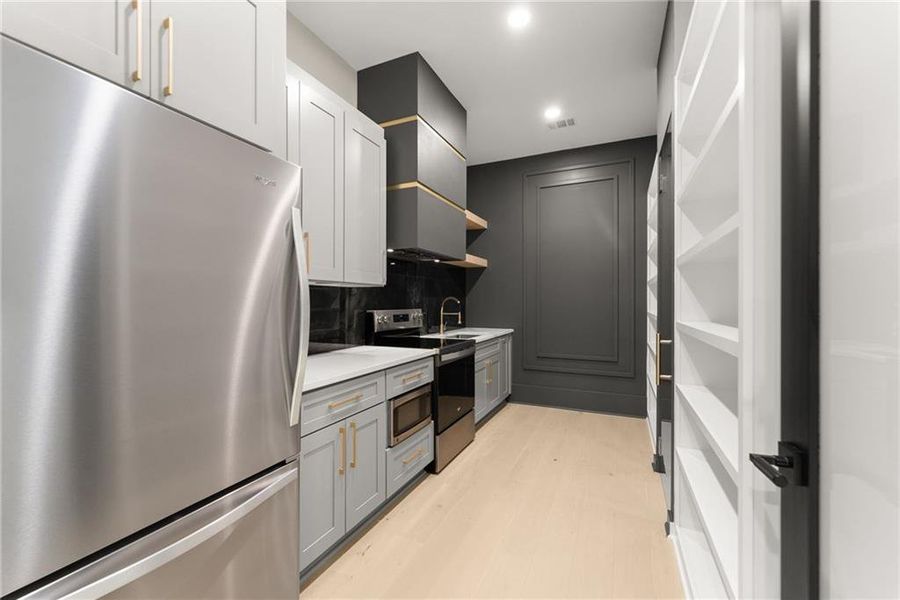 Furnished interior view inside a new home in , Hoschton (Image 63).