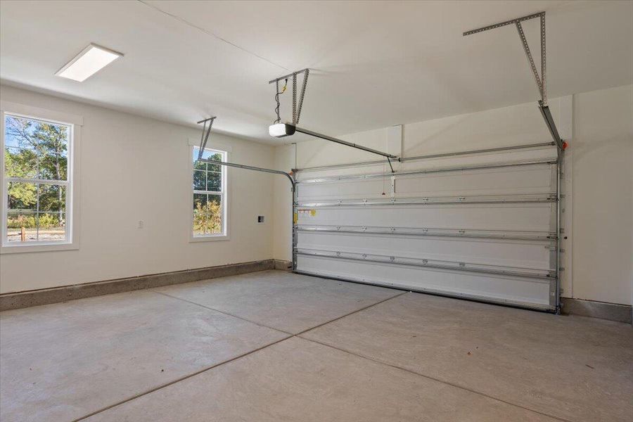 Spacious, unfurnished interior of a new home in , Awendaw (Image 22). Spacious, unfurnished interior of a new home in , Awendaw (Image 22).