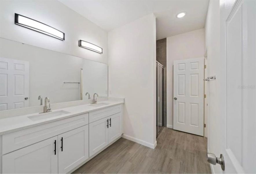 Furnished interior view inside a new home in , Ocala (Image 3).