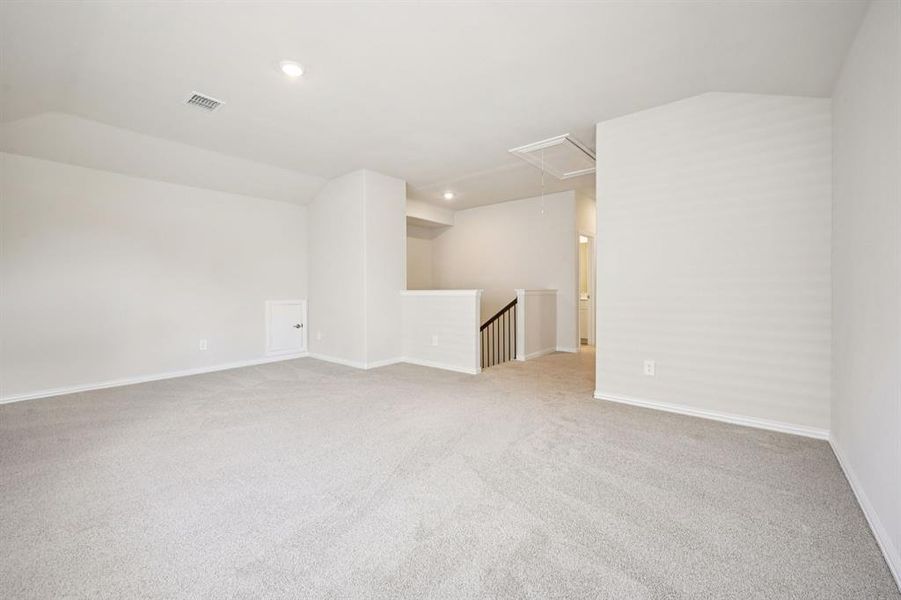 Spacious, unfurnished interior of a new home in Eastridge - Signature Series, McKinney (Image 29).