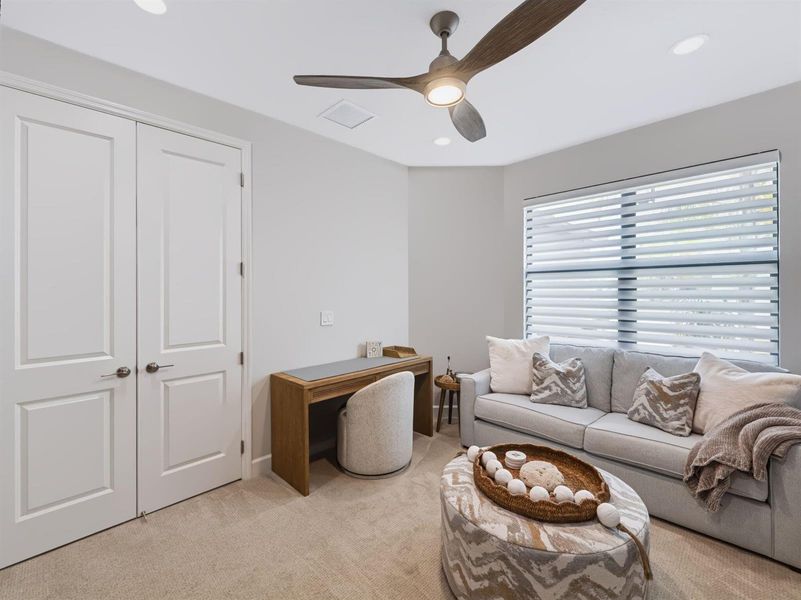 Den/4th bedroom