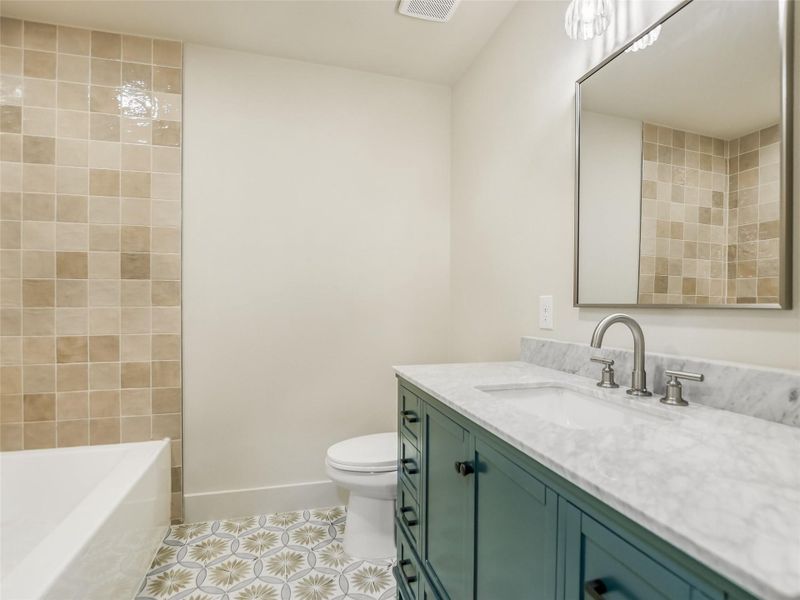 Image 21 of a home in .