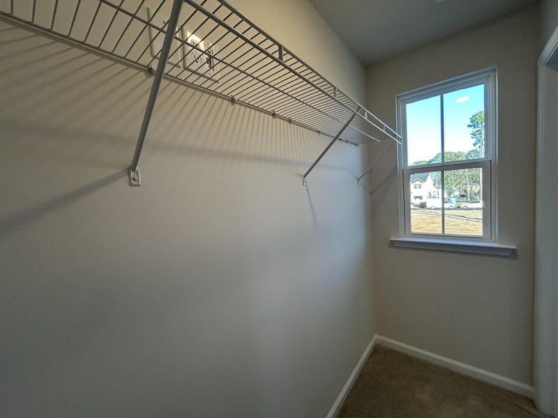 Spacious, unfurnished interior of a new home in , Summerville (Image 12).