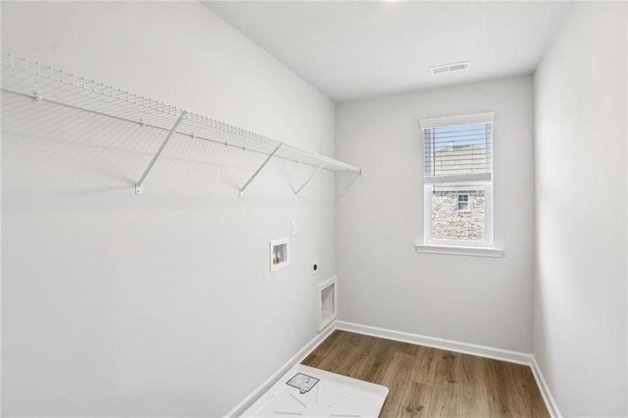 Spacious, unfurnished interior of a new home in Burchwood, Stockbridge (Image 21). Spacious, unfurnished interior of a new home in Burchwood, Stockbridge (Image 21).