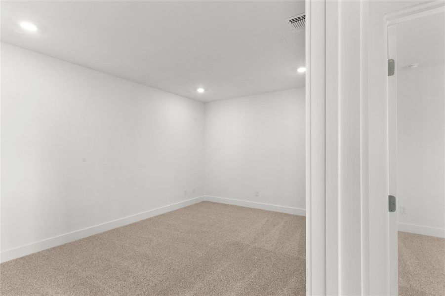 **PHOTO REPRESENTATIVE OF FLOORPLAN ONLY** **PHOTO REPRESENTATIVE OF FLOORPLAN ONLY**