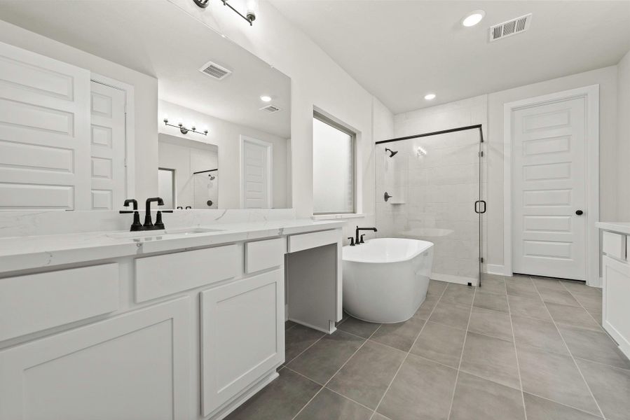 Representative image. Features, specifications, selections and colors may vary. Representative image. Features, specifications, selections and colors may vary.