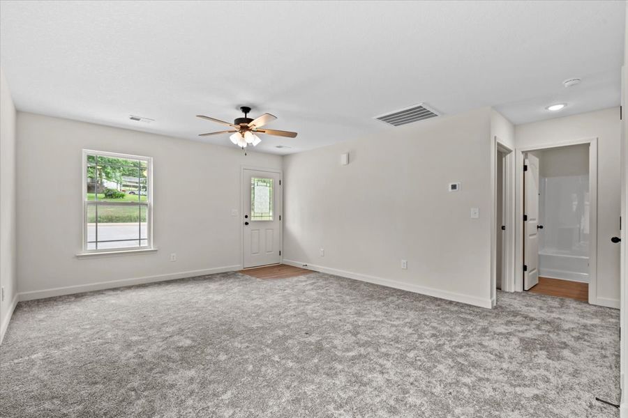 Representative unfurnished interior of a home built from the Duncan by Enchanted Homes in Arcadia Village, Spartanburg (Image 10).