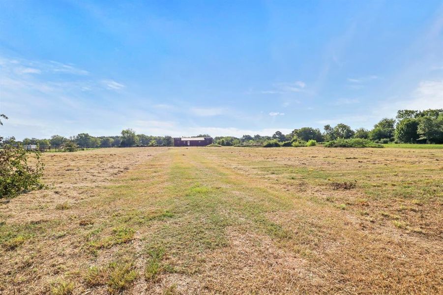 Image 29 of a home in .