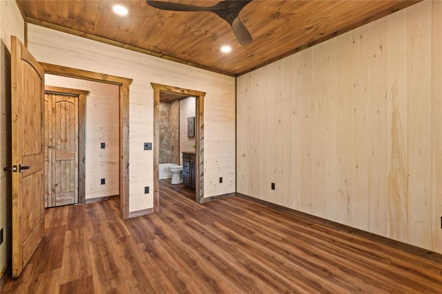 Spacious, unfurnished interior of a new home in , Talking Rock (Image 40).