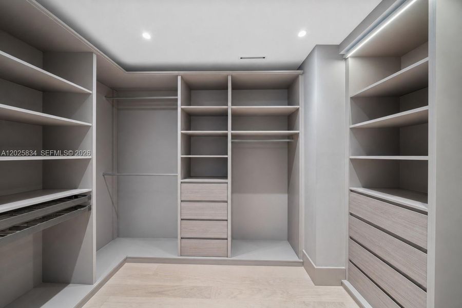 Furnished interior view inside a new home in , Key Biscayne (Image 11).
