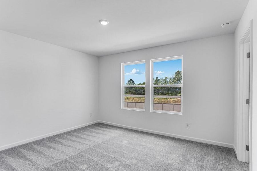 Spacious, unfurnished interior of a new home in Heritage River, Euharlee (Image 26).