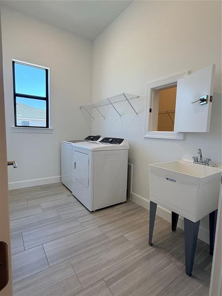Furnished interior view inside a new home in , Lakewood Ranch (Image 7).