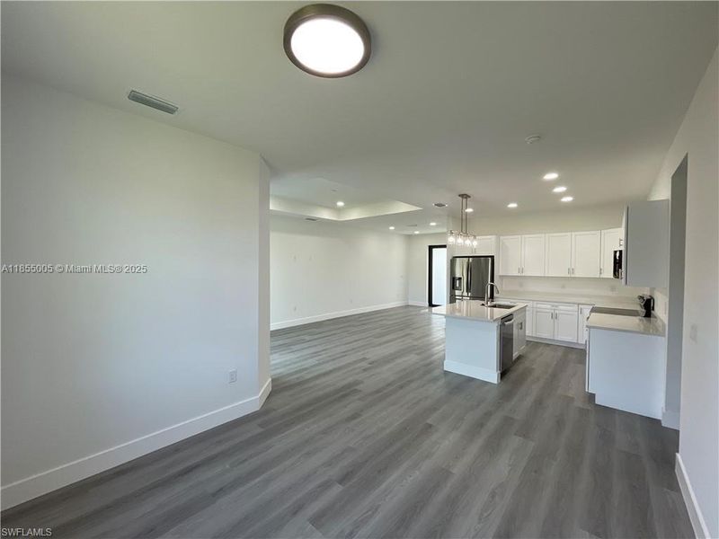 Spacious, unfurnished interior of a new home in , Lehigh Acres (Image 18).