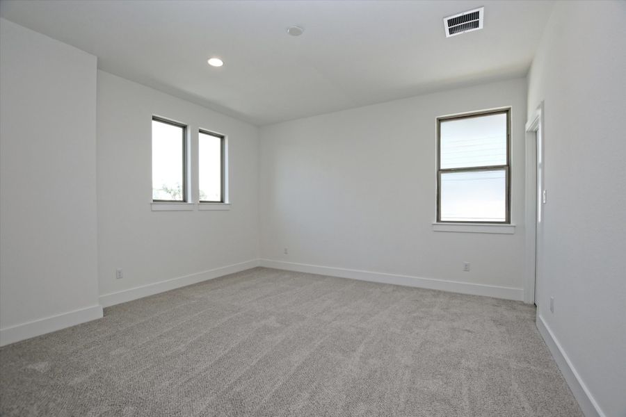Spacious, unfurnished interior of a new home in Riverstone, Georgetown (Image 31). Spacious, unfurnished interior of a new home in Riverstone, Georgetown (Image 31).