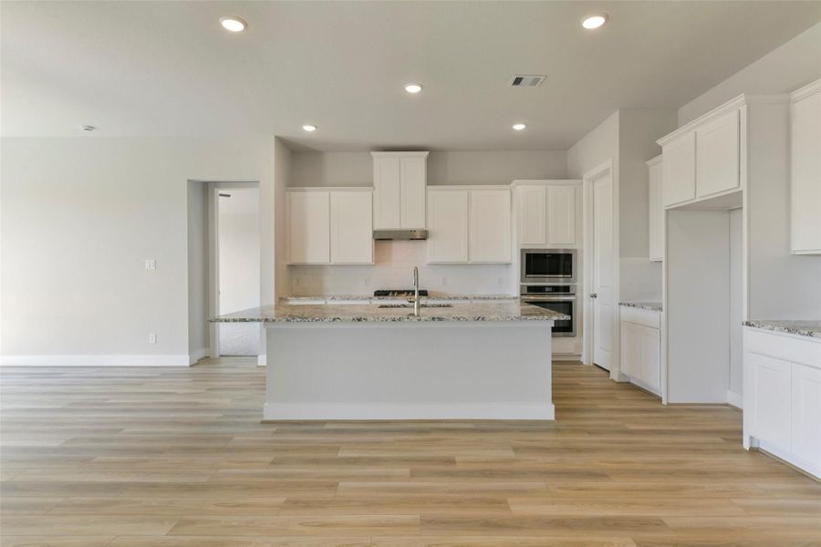 Image 30 of a home in Lago Mar.