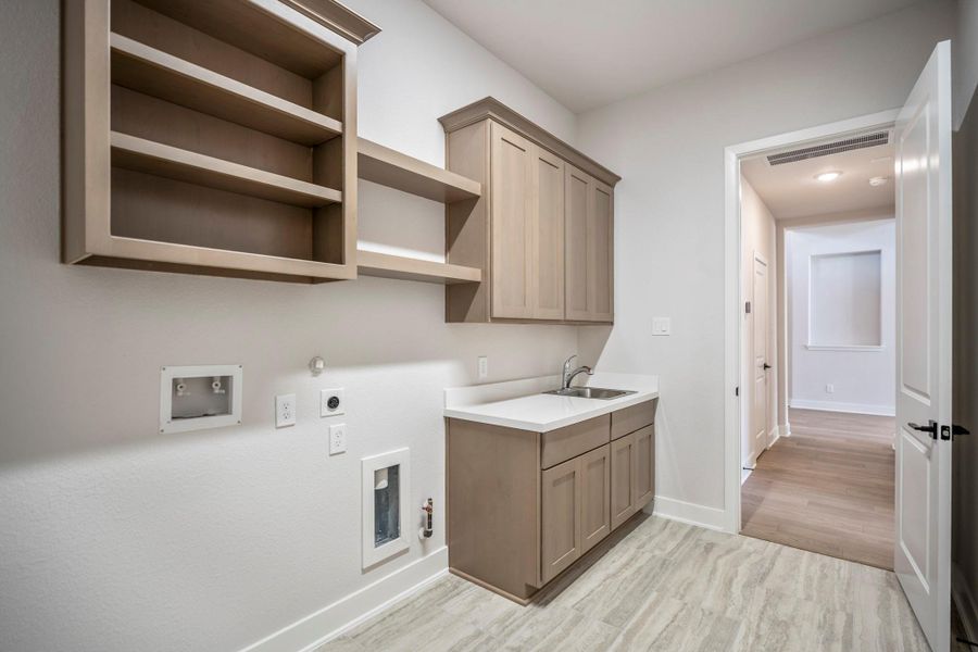 Furnished interior view inside a new home in Artavia 70′ Lots, Conroe (Image 17).