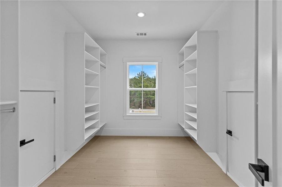 Spacious, unfurnished interior of a new home in , Dacula (Image 51).