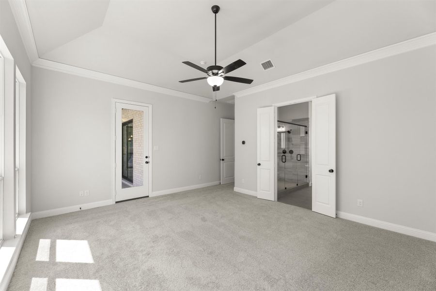 Representative unfurnished interior of a home built from the Wakefield by Windsor Homes in Nelson Lake Estates, Rockwall (Image 25).