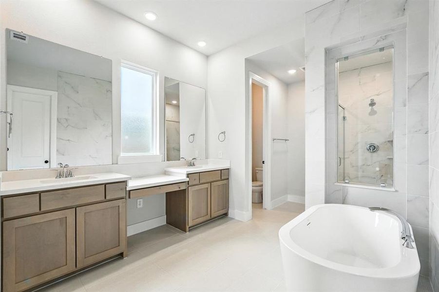 Furnished interior view inside a new home in Sonoma Verde: 60ft. lots, McLendon-Chisholm (Image 5). Furnished interior view inside a new home in Sonoma Verde: 60ft. lots, McLendon-Chisholm (Image 5).