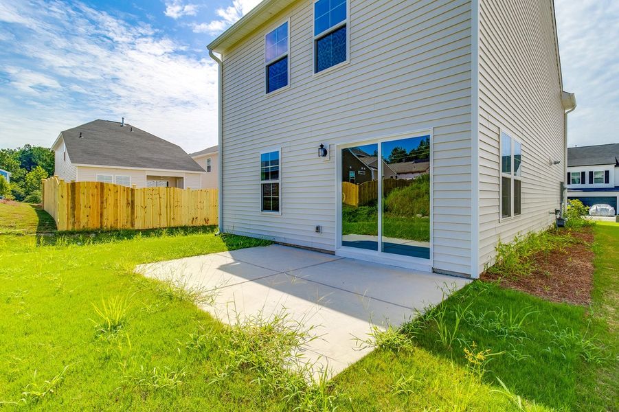 Exterior details and patio area of a home in Bluefield, Lexington (Image 4).