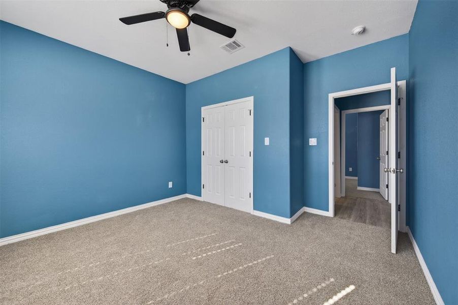 Spacious, unfurnished interior of a new home in , Cleburne (Image 13).