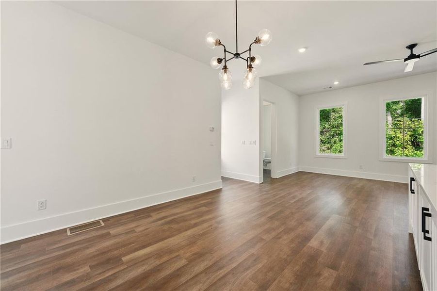 Spacious, unfurnished interior of a new home in , Atlanta (Image 35).