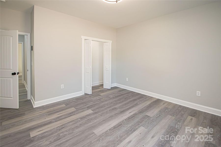 Spacious, unfurnished interior of a new home in , Chester (Image 14).