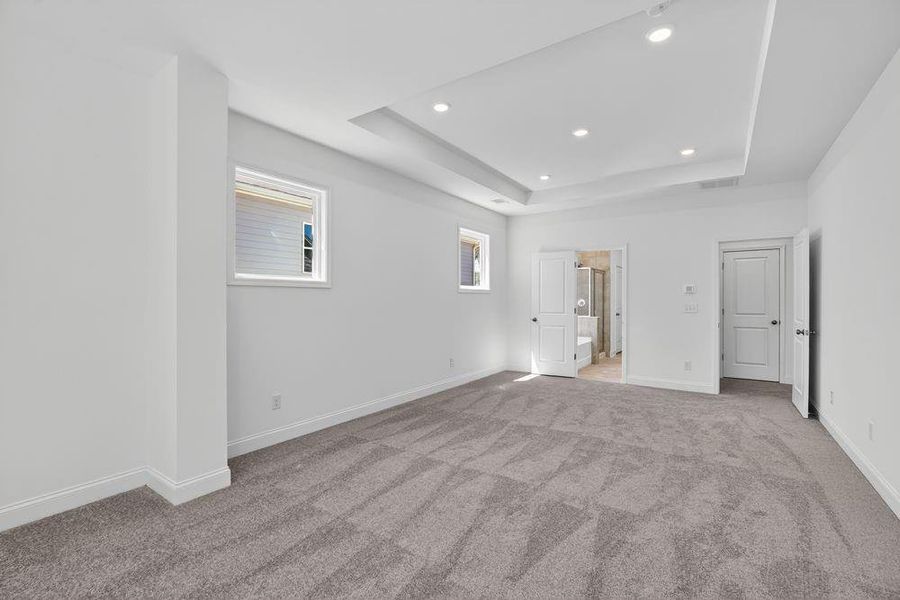 Spacious, unfurnished interior of a new home in Bailey Fence, Dacula (Image 30).