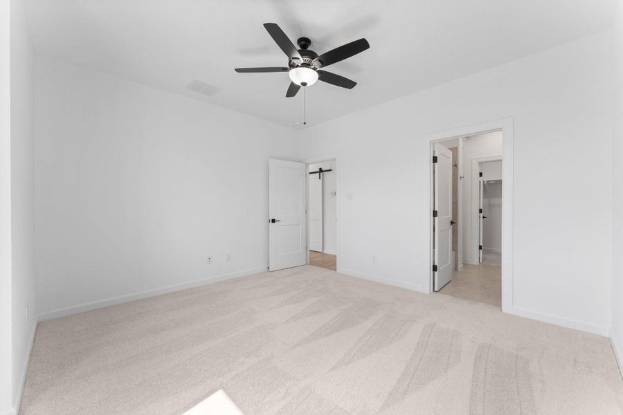 Spacious, unfurnished interior of a new home in , Spring (Image 38).