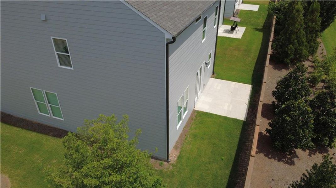 Exterior details and patio area of a home in , Lilburn (Image 33).