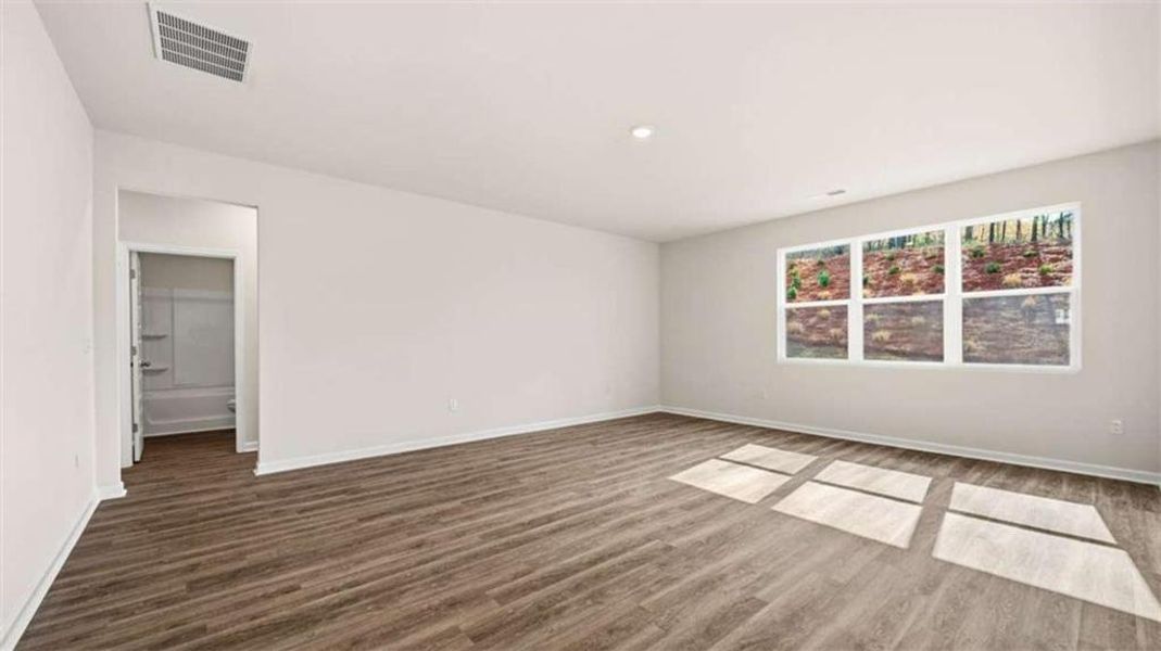 Spacious, unfurnished interior of a new home in Brooks Station, Dacula (Image 17).