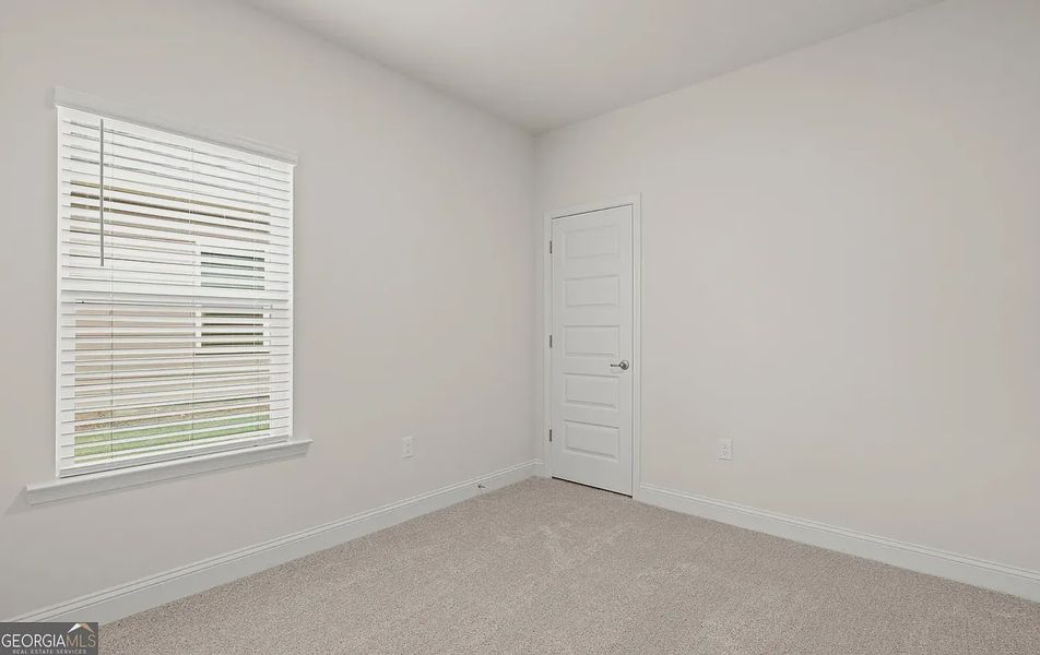 Spacious, unfurnished interior of a new home in Canterbury Villas, Carrollton (Image 27).