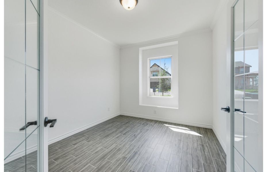 Spacious, unfurnished interior of a new home in Lily Springs, Seguin (Image 9). Spacious, unfurnished interior of a new home in Lily Springs, Seguin (Image 9).