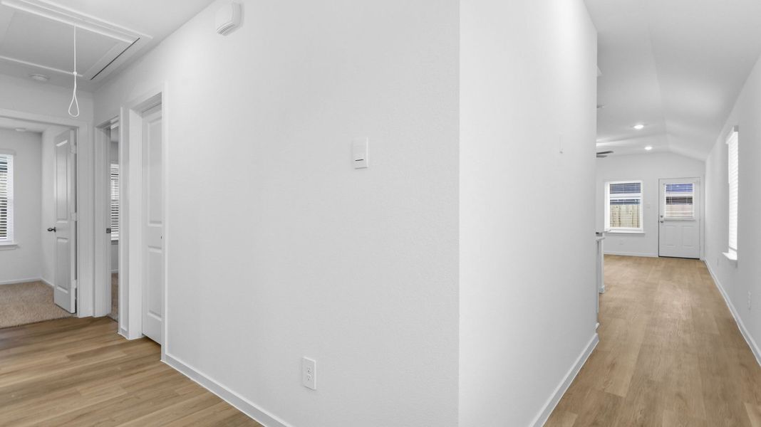 Spacious, unfurnished interior of a new home in Lakes at Westland Ranch, League City (Image 12).