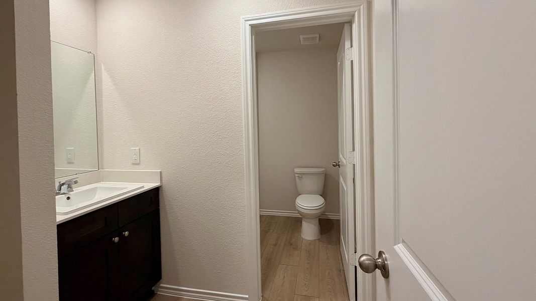 Furnished interior view inside a new home in Northspur, Terrell (Image 7).