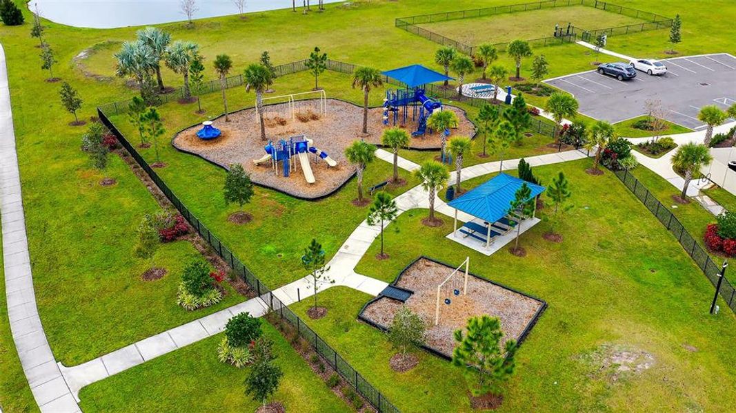 Community amenities in Bella Lago, Parrish (Image 47). Community amenities in Bella Lago, Parrish (Image 47).